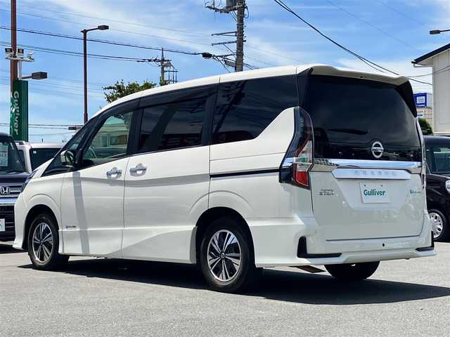 日産 セレナ e－パワー ハイウェイスター V 静岡県 2021(令3)年 4.8万km ブリリアントホワイトパール エンジンスタートボタン/パワーステアリング/パワーウィンドウ/アイドリングストップ/Wオートエアコン/クルーズコントロール/フリップダウンモニター/USB入力端子/ETC/全方位カメラ/純正10インチナビ（CD/DVD/BT）/三列シート/ドライブレコーダー/ウォークスルー/純正フロアマット/両側パワースライドドア/純正アルミホイール/ABS/横滑り防止装置/コーナーセンサー前後/レーンキープアシスト/オートライト/オートマチックハイビーム/LEDヘッドライト/W＋サイドエアバック/衝突軽減システム/プロパイロット/インテリジェントルームミラー/BSM