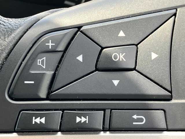 日産 セレナ e－パワー ハイウェイスター V 静岡県 2021(令3)年 4.8万km ブリリアントホワイトパール エンジンスタートボタン/パワーステアリング/パワーウィンドウ/アイドリングストップ/Wオートエアコン/クルーズコントロール/フリップダウンモニター/USB入力端子/ETC/全方位カメラ/純正10インチナビ（CD/DVD/BT）/三列シート/ドライブレコーダー/ウォークスルー/純正フロアマット/両側パワースライドドア/純正アルミホイール/ABS/横滑り防止装置/コーナーセンサー前後/レーンキープアシスト/オートライト/オートマチックハイビーム/LEDヘッドライト/W＋サイドエアバック/衝突軽減システム/プロパイロット/インテリジェントルームミラー/BSM