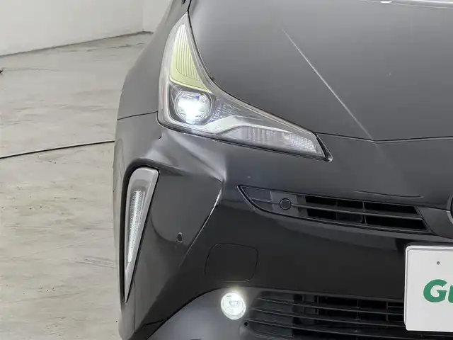 トヨタ プリウス A ツーリングセレクション 福岡県 2019(令1)年 6.7万km アティチュードブラックマイカ 社外ナビ　/バックカメラ　/ビルトインＥＴＣ　/前後ドライブレコーダー　/レーダークルコン　/コーナーセンサー　/衝突軽減　/レーンキープ　/ＢＳＭ　/ＰＫＳＢ　/パーキングアシスト　/シートヒーター　/純正１７インチＡＷ
