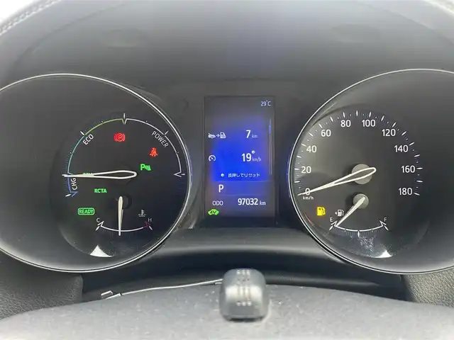 トヨタ Ｃ－ＨＲ G 熊本県 2017(平29)年 9.7万km ホワイトパールクリスタルシャイン モデリスタフルエアロ/TRD18インチアルミホイール/革シート/ワンオーナー/プッシュスタート/純正ナビ/（CD・DVD・フルセグTV・BTオーディオ・SD）/バックカメラ/ビルトインETC/レーダークルーズ/前席シートヒーター/LEDヘッドライト/オートライト/フォグライト/前後コーナーセンサー/横滑り防止装置/ウィンカーミラー/純正フロアマット/純正ドアバイザー/新車保証書/取扱説明書/スマートスペアキー×1本