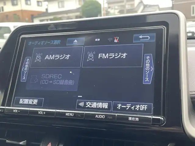 トヨタ Ｃ－ＨＲ G 熊本県 2017(平29)年 9.7万km ホワイトパールクリスタルシャイン モデリスタフルエアロ/TRD18インチアルミホイール/革シート/ワンオーナー/プッシュスタート/純正ナビ/（CD・DVD・フルセグTV・BTオーディオ・SD）/バックカメラ/ビルトインETC/レーダークルーズ/前席シートヒーター/LEDヘッドライト/オートライト/フォグライト/前後コーナーセンサー/横滑り防止装置/ウィンカーミラー/純正フロアマット/純正ドアバイザー/新車保証書/取扱説明書/スマートスペアキー×1本