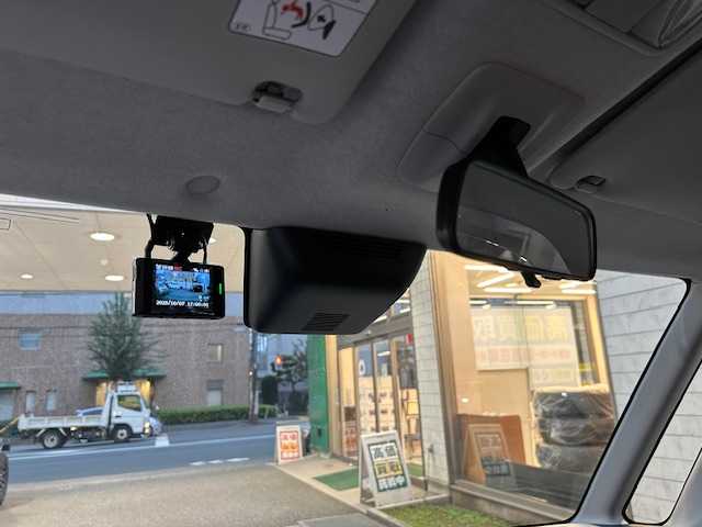 トヨタ ルーミー カスタムG－T 東京都 2022(令4)年 4.1万km ブラックマイカメタリック ワンオーナー/両側電動スライドドア/追従クルーズコントロール/前後ドラレコ　/純正9インチディスプレイオーディオ(フルセグTV・Bluetooth)/バックカメラ/レーンキープアシスト/コーナーセンサー/LEDヘッドライト　/電子パーキング/衝突軽減ブレーキ/スペアキー/ブレーキホールド/取扱説明書/保証書