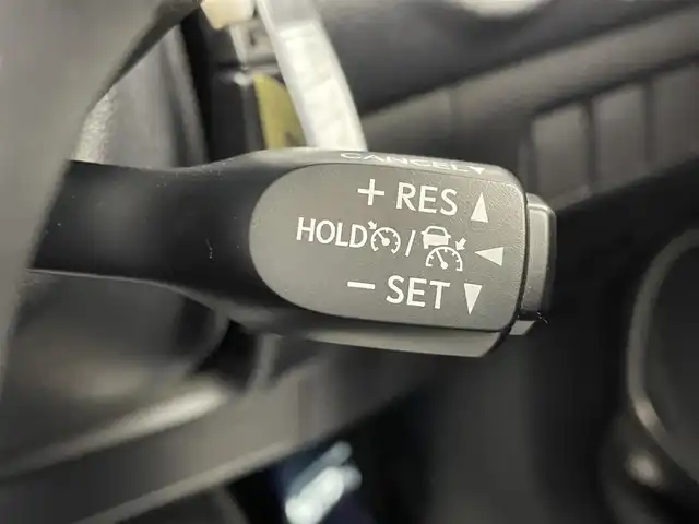 トヨタ ハリアー エレガンス 宮城県 2017(平29)年 7.5万km ホワイトパールクリスタルシャイン 純正9型ナビ/バックカメラ/ETC/前後ドライブレコーダー/レーダークルーズコントロール/レーンキープアシスト/電動パーキングブレーキ/オートホールド/100V電源/横滑り防止装置/衝突被害軽減ブレーキ/ハーフレザー/運転席パワーシート/プッシュスタート/スマートキー/スペアキー/オートライト/LEDヘッドライト/カーテンエアバッグ/フォグランプ/ドアバイザー/純正フロアマット/純正17インチアルミホイール