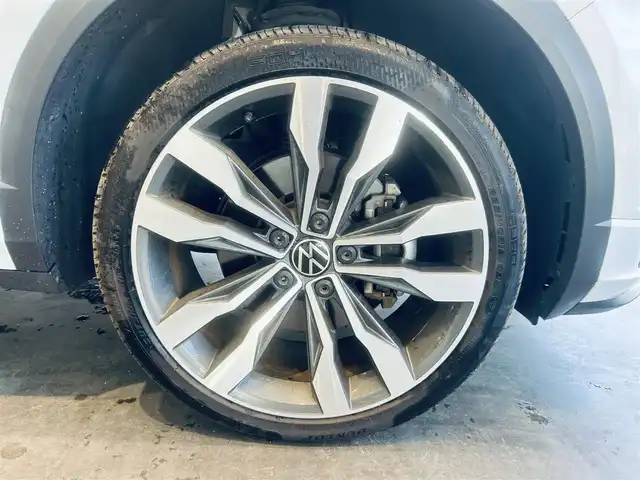 フォルクスワーゲン Ｔ－ロック TDI Rライン 大阪府 2021(令3)年 2.5万km ホワイトシルバーメタリック ACC/純正ナビ/バックカメラ/applecarplay/純正19インチAW/LEDヘッドライト/電動リアゲート/クリアランスソナー/ブラインドスポット/パドルシフト/ルーフレール/スマートキー/ハーフレザー/ETＣ/ドラレコ