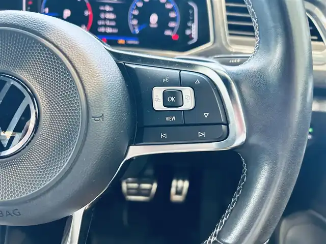 フォルクスワーゲン Ｔ－ロック TDI Rライン 大阪府 2021(令3)年 2.5万km ホワイトシルバーメタリック ACC/純正ナビ/バックカメラ/applecarplay/純正19インチAW/LEDヘッドライト/電動リアゲート/クリアランスソナー/ブラインドスポット/パドルシフト/ルーフレール/スマートキー/ハーフレザー/ETＣ/ドラレコ