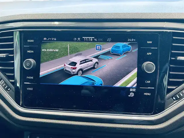 フォルクスワーゲン Ｔ－ロック TDI Rライン 大阪府 2021(令3)年 2.5万km ホワイトシルバーメタリック ACC/純正ナビ/バックカメラ/applecarplay/純正19インチAW/LEDヘッドライト/電動リアゲート/クリアランスソナー/ブラインドスポット/パドルシフト/ルーフレール/スマートキー/ハーフレザー/ETＣ/ドラレコ