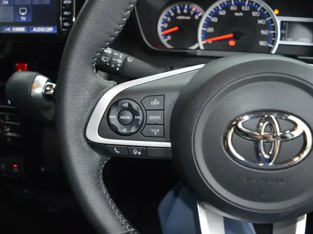 トヨタ ルーミー カスタムG－T 栃木県 2023(令5)年 2.3万km ブラックマイカメタリック/パールホワイト2トーン ワンオーナー/ディーラー点検記録簿/[R7]/スマートアシスト/[衝突警報・衝突回避支援ブレーキ機能・ブレーキ制御付き誤発進抑制機能・先行車発進告知機能・標識認識機能・車線逸脱警報・路側逸脱警報機能・ふらつき警報]/プリクラッシュセーフティ/アダプティブクルーズコントロール/コーナーセンサー/マルチインフォメーションディスプレイ/純正SDナビゲーションシステム/[フルセグ/AM/FM/CD/DVD/BT]/オートライト/LEDヘッドライト/フォグランプ/プッシュスタート/アイドリングストップ/ドライブレコーダー[前後]/電動パーキング/電動格納ミラー/ETC/ステアリングスイッチ/ドアバイザー/純正マット/スマートスペアキー×1/取扱説明書/保証書