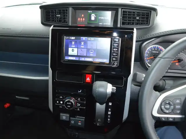 トヨタ ルーミー カスタムG－T 栃木県 2023(令5)年 2.3万km ブラックマイカメタリック/パールホワイト2トーン ワンオーナー/ディーラー点検記録簿/[R7]/スマートアシスト/[衝突警報・衝突回避支援ブレーキ機能・ブレーキ制御付き誤発進抑制機能・先行車発進告知機能・標識認識機能・車線逸脱警報・路側逸脱警報機能・ふらつき警報]/プリクラッシュセーフティ/アダプティブクルーズコントロール/コーナーセンサー/マルチインフォメーションディスプレイ/純正SDナビゲーションシステム/[フルセグ/AM/FM/CD/DVD/BT]/オートライト/LEDヘッドライト/フォグランプ/プッシュスタート/アイドリングストップ/ドライブレコーダー[前後]/電動パーキング/電動格納ミラー/ETC/ステアリングスイッチ/ドアバイザー/純正マット/スマートスペアキー×1/取扱説明書/保証書