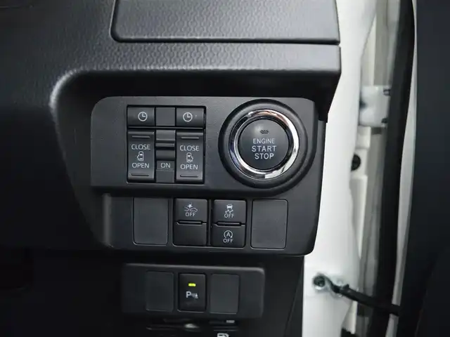 トヨタ ルーミー カスタムG－T 栃木県 2023(令5)年 2.3万km ブラックマイカメタリック/パールホワイト2トーン ワンオーナー/ディーラー点検記録簿/[R7]/スマートアシスト/[衝突警報・衝突回避支援ブレーキ機能・ブレーキ制御付き誤発進抑制機能・先行車発進告知機能・標識認識機能・車線逸脱警報・路側逸脱警報機能・ふらつき警報]/プリクラッシュセーフティ/アダプティブクルーズコントロール/コーナーセンサー/マルチインフォメーションディスプレイ/純正SDナビゲーションシステム/[フルセグ/AM/FM/CD/DVD/BT]/オートライト/LEDヘッドライト/フォグランプ/プッシュスタート/アイドリングストップ/ドライブレコーダー[前後]/電動パーキング/電動格納ミラー/ETC/ステアリングスイッチ/ドアバイザー/純正マット/スマートスペアキー×1/取扱説明書/保証書