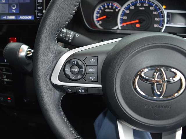 トヨタ ルーミー カスタムG－T 栃木県 2023(令5)年 2.3万km ブラックマイカメタリック/パールホワイト2トーン ワンオーナー/ディーラー点検記録簿/[R7]/スマートアシスト/[衝突警報・衝突回避支援ブレーキ機能・ブレーキ制御付き誤発進抑制機能・先行車発進告知機能・標識認識機能・車線逸脱警報・路側逸脱警報機能・ふらつき警報]/プリクラッシュセーフティ/アダプティブクルーズコントロール/コーナーセンサー/マルチインフォメーションディスプレイ/純正SDナビゲーションシステム/[フルセグ/AM/FM/CD/DVD/BT]/オートライト/LEDヘッドライト/フォグランプ/プッシュスタート/アイドリングストップ/ドライブレコーダー[前後]/電動パーキング/電動格納ミラー/ETC/ステアリングスイッチ/ドアバイザー/純正マット/スマートスペアキー×1/取扱説明書/保証書