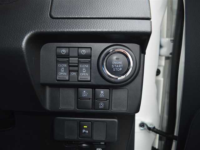 トヨタ ルーミー カスタムG－T 栃木県 2023(令5)年 2.3万km ブラックマイカメタリック/パールホワイト2トーン ワンオーナー/ディーラー点検記録簿/[R7]/スマートアシスト/[衝突警報・衝突回避支援ブレーキ機能・ブレーキ制御付き誤発進抑制機能・先行車発進告知機能・標識認識機能・車線逸脱警報・路側逸脱警報機能・ふらつき警報]/プリクラッシュセーフティ/アダプティブクルーズコントロール/コーナーセンサー/マルチインフォメーションディスプレイ/純正SDナビゲーションシステム/[フルセグ/AM/FM/CD/DVD/BT]/オートライト/LEDヘッドライト/フォグランプ/プッシュスタート/アイドリングストップ/ドライブレコーダー[前後]/電動パーキング/電動格納ミラー/ETC/ステアリングスイッチ/ドアバイザー/純正マット/スマートスペアキー×1/取扱説明書/保証書