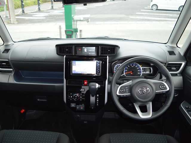 トヨタ ルーミー カスタムG－T 栃木県 2023(令5)年 2.3万km ブラックマイカメタリック/パールホワイト2トーン ワンオーナー/ディーラー点検記録簿/[R7]/スマートアシスト/[衝突警報・衝突回避支援ブレーキ機能・ブレーキ制御付き誤発進抑制機能・先行車発進告知機能・標識認識機能・車線逸脱警報・路側逸脱警報機能・ふらつき警報]/プリクラッシュセーフティ/アダプティブクルーズコントロール/コーナーセンサー/マルチインフォメーションディスプレイ/純正SDナビゲーションシステム/[フルセグ/AM/FM/CD/DVD/BT]/オートライト/LEDヘッドライト/フォグランプ/プッシュスタート/アイドリングストップ/ドライブレコーダー[前後]/電動パーキング/電動格納ミラー/ETC/ステアリングスイッチ/ドアバイザー/純正マット/スマートスペアキー×1/取扱説明書/保証書