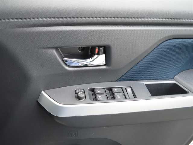 トヨタ ルーミー カスタムG－T 栃木県 2023(令5)年 2.3万km ブラックマイカメタリック/パールホワイト2トーン ワンオーナー/ディーラー点検記録簿/[R7]/スマートアシスト/[衝突警報・衝突回避支援ブレーキ機能・ブレーキ制御付き誤発進抑制機能・先行車発進告知機能・標識認識機能・車線逸脱警報・路側逸脱警報機能・ふらつき警報]/プリクラッシュセーフティ/アダプティブクルーズコントロール/コーナーセンサー/マルチインフォメーションディスプレイ/純正SDナビゲーションシステム/[フルセグ/AM/FM/CD/DVD/BT]/オートライト/LEDヘッドライト/フォグランプ/プッシュスタート/アイドリングストップ/ドライブレコーダー[前後]/電動パーキング/電動格納ミラー/ETC/ステアリングスイッチ/ドアバイザー/純正マット/スマートスペアキー×1/取扱説明書/保証書