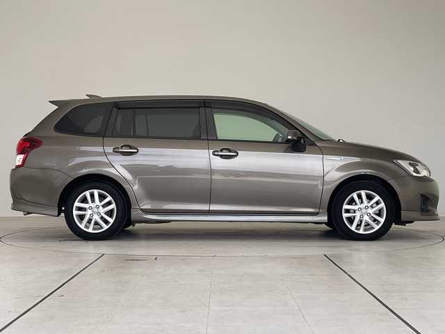 トヨタ カローラ フィールダー ハイブリッドG エアロツアラー 愛知県 2014(平26)年 3.8万km ブロンズマイカメタリック 純正ナビ/バックカメラ/純正アルミホイール/LEDヘッドライト/ETC/衝突軽減システム/フルセグ/CD DVD/Bluetooth/ステアリングスイッチ/スマートキー/プッシュスタート