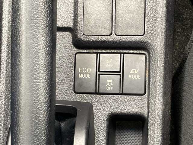 トヨタ カローラ フィールダー ハイブリッドG エアロツアラー 愛知県 2014(平26)年 3.8万km ブロンズマイカメタリック 純正ナビ/バックカメラ/純正アルミホイール/LEDヘッドライト/ETC/衝突軽減システム/フルセグ/CD DVD/Bluetooth/ステアリングスイッチ/スマートキー/プッシュスタート