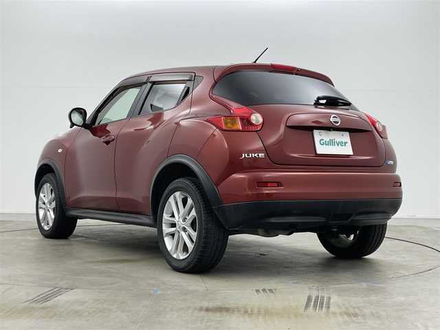 日産 ジューク 15RX 岡山県 2010(平22)年 7万km ラディアントレッド ７型ナビ　(AVIC-RW801)/【CD/DVD/BT/フルセグ】/デジタルインナーミラー/ＥＴＣ　/バックカメラ　/ドライブレコーダー　前後/ＨＩＤヘッドライト　/オートライト/ミュージックサーバー　/純正フロアマット　/純正17インチアルミホイール　/プッシュスタート/スマートキー×2/禁煙車