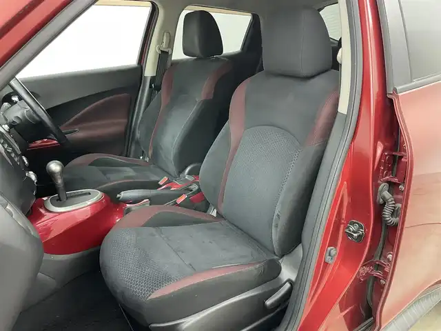 日産 ジューク 15RX 岡山県 2010(平22)年 7万km ラディアントレッド ７型ナビ　(AVIC-RW801)/【CD/DVD/BT/フルセグ】/デジタルインナーミラー/ＥＴＣ　/バックカメラ　/ドライブレコーダー　前後/ＨＩＤヘッドライト　/オートライト/ミュージックサーバー　/純正フロアマット　/純正17インチアルミホイール　/プッシュスタート/スマートキー×2/禁煙車