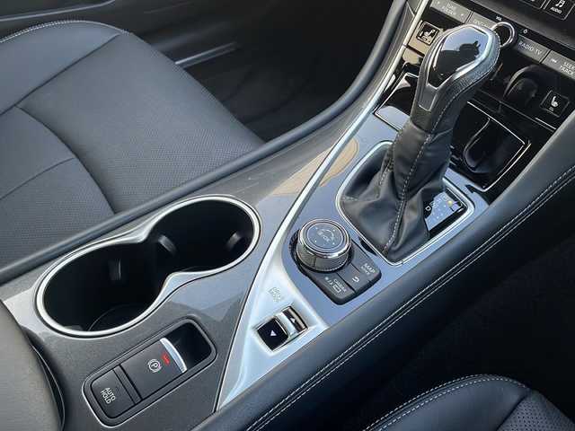 日産 スカイライン ハイブリッド GT タイプSP 青森県 2021(令3)年 9.8万km ダークメタルグレー 4WD/純正メモリナビ・フルセグTV/CD・DVD・Bluetooth・USB・AUX/アラウンドビューモニター/黒レザーシート/前席パワーシート・ヒーター/プロパイロット2.0/エマージェンシーブレーキ/追従クルーズコントロール/ハイビームアシスト/レーンキープアシスト/フロント・バックソナー/ヘッドアップディスプレイ/サイド・カーテンエアバッグ/パドルシフト/純正ビルトインETC2.0/純正エンジンスターター/純正ドライブレコーダー/LEDヘッドライト/LEDフォグランプ/純正19インチアルミ