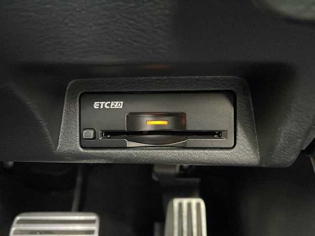 日産 スカイライン ハイブリッド GT タイプSP 青森県 2021(令3)年 9.8万km ダークメタルグレー 4WD/純正メモリナビ・フルセグTV/CD・DVD・Bluetooth・USB・AUX/アラウンドビューモニター/黒レザーシート/前席パワーシート・ヒーター/プロパイロット2.0/エマージェンシーブレーキ/追従クルーズコントロール/ハイビームアシスト/レーンキープアシスト/フロント・バックソナー/ヘッドアップディスプレイ/サイド・カーテンエアバッグ/パドルシフト/純正ビルトインETC2.0/純正エンジンスターター/純正ドライブレコーダー/LEDヘッドライト/LEDフォグランプ/純正19インチアルミ