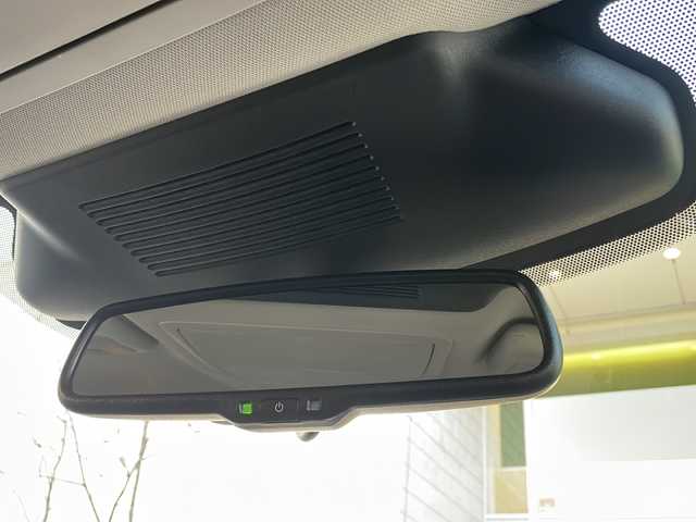 日産 スカイライン ハイブリッド GT タイプSP 青森県 2021(令3)年 9.8万km ダークメタルグレー 4WD/純正メモリナビ・フルセグTV/CD・DVD・Bluetooth・USB・AUX/アラウンドビューモニター/黒レザーシート/前席パワーシート・ヒーター/プロパイロット2.0/エマージェンシーブレーキ/追従クルーズコントロール/ハイビームアシスト/レーンキープアシスト/フロント・バックソナー/ヘッドアップディスプレイ/サイド・カーテンエアバッグ/パドルシフト/純正ビルトインETC2.0/純正エンジンスターター/純正ドライブレコーダー/LEDヘッドライト/LEDフォグランプ/純正19インチアルミ