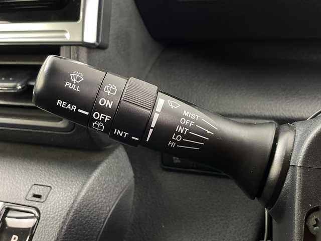 トヨタ シエンタ ハイブリッド G クエロ 埼玉県 2018(平30)年 3.2万km グレーメタリック 両側電動スライドドア　/純正デジタルインナーミラー　/全方位カメラ/バックカメラ/ドライブレコーダー/ビルトインＥＴＣ２．０　/クルーズコントロール　/ハンドルヒーター　/前席シートヒーター　/衝突軽減ブレーキ　/レーンキープアシスト/革巻きハンドル/LEDヘッドライト/オートハイビーム/フォグランプ/純正フロアマット