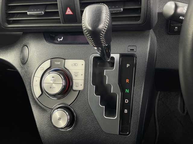 トヨタ シエンタ ハイブリッド G クエロ 埼玉県 2018(平30)年 3.2万km グレーメタリック 両側電動スライドドア　/純正デジタルインナーミラー　/全方位カメラ/バックカメラ/ドライブレコーダー/ビルトインＥＴＣ２．０　/クルーズコントロール　/ハンドルヒーター　/前席シートヒーター　/衝突軽減ブレーキ　/レーンキープアシスト/革巻きハンドル/LEDヘッドライト/オートハイビーム/フォグランプ/純正フロアマット