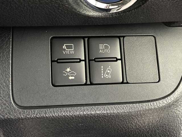 トヨタ シエンタ ハイブリッド G クエロ 埼玉県 2018(平30)年 3.2万km グレーメタリック 両側電動スライドドア　/純正デジタルインナーミラー　/全方位カメラ/バックカメラ/ドライブレコーダー/ビルトインＥＴＣ２．０　/クルーズコントロール　/ハンドルヒーター　/前席シートヒーター　/衝突軽減ブレーキ　/レーンキープアシスト/革巻きハンドル/LEDヘッドライト/オートハイビーム/フォグランプ/純正フロアマット