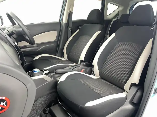 日産 ノート e－パワー X 福島県 2017(平29)年 4.8万km ソニックブルー 衝突軽減ブレーキ/・踏み間違い防止アシスト/・車線逸脱警報装置/・標識認識/・横滑り防止装置/純正ナビゲーション/・型式：MM316D-W/・Bluetooth/AM・FM/CD/DVD/SD/USB/・バックカメラ/・360度カメラ/・前方ドライブレコーダー/・ETC/プッシュスタート/・スマートキー/ハロゲンライト/・オートライト/・ヘッドライトリベライザー/純正フロアマット/ドアバイザー/電動格納ウィンカーミラー