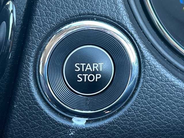 日産 エクストレイル ハイブリッド 20Xi 山梨県 2022(令4)年 1.5万km ダイヤモンドブラック エマージェンシーブレーキ/プロパイロット/純正SDナビ/　(CD/DVD/SD/USB/AUX/BT/フルセグ)/アラウンドビューモニター/デジタルルームミラー/パワーバックドア/アダプティブヘッドライト/LEDオートライト/LEDフォグランプ/ハーフレザーシート/パワーシート　/シートヒーター/電動パーキングブレーキ/ダウンヒルアシストコントロール/車線逸脱警報/純正17インチアルミホイール/純正フロアマット/オールモード４×４－ｉシステム/ルーフレール/スマートキー/ビルトインETC