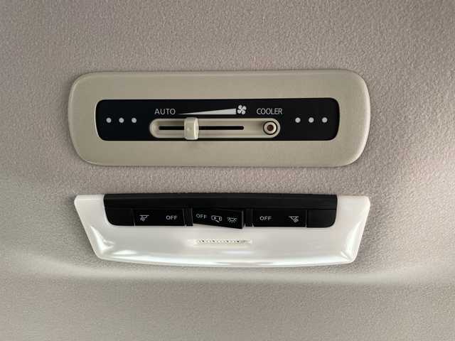 日産 セレナ ライダー プロパイロット E 富山県 2016(平28)年 7.2万km ブリリアントホワイトパール 純正メモリーナビ/フルセグTV/Bluetooth/バックカメラ/ETC/両側パワースライドドア/プロパイロット/LEDオートライト/前後コーナーセンサー/前後ドラレコ/スマートキー/スペアキー/プッシュスタート/純正フロアマット