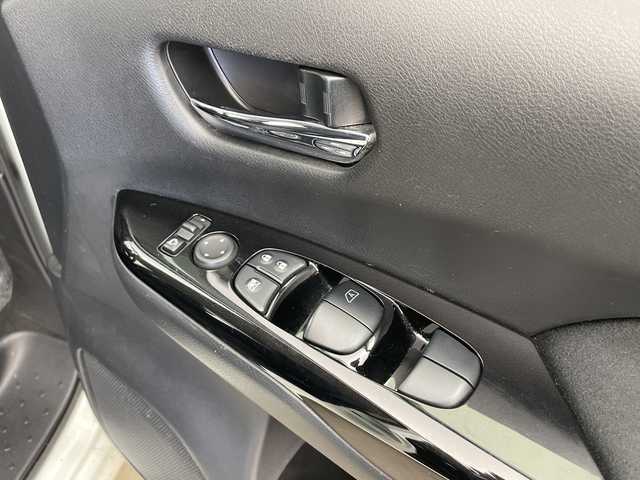 日産 セレナ ライダー プロパイロット E 富山県 2016(平28)年 7.2万km ブリリアントホワイトパール 純正メモリーナビ/フルセグTV/Bluetooth/バックカメラ/ETC/両側パワースライドドア/プロパイロット/LEDオートライト/前後コーナーセンサー/前後ドラレコ/スマートキー/スペアキー/プッシュスタート/純正フロアマット