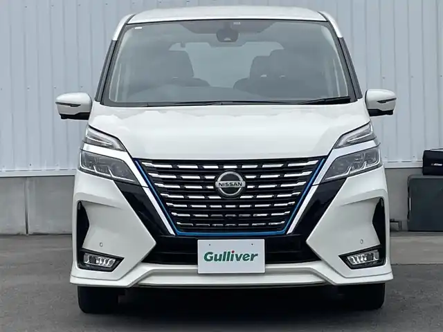 日産 セレナ e－パワー ハイウェイスター V 愛媛県 2019(令1)年 5.9万km ブリリアントホワイトパール 純正ナビ/(Bluetooth/CD/SD/DVD/Blu-ray/USB/フルセグ)/プロパイロット/ビルトインETC/アラウンドビューカメラ/純正15インチアルミホイール/レーンキープアシスト/オートライト/オートマチックハイビーム/レザーシート/プッシュスタート/スマートキー/スペアキー1本/LEDヘッドライト/フォグランプ/電動パーキングホールド/オートブレーキホールド/横滑り防止装置/盗難防止装置/衝突被害軽減ブレーキ/純正ドアバイザー/純正フロアマット/電動格納ミラー/リアロールサンシェード
