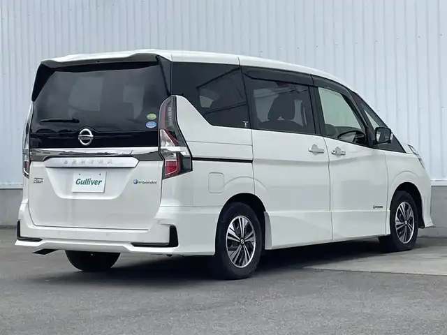 日産 セレナ e－パワー ハイウェイスター V 愛媛県 2019(令1)年 5.9万km ブリリアントホワイトパール 純正ナビ/(Bluetooth/CD/SD/DVD/Blu-ray/USB/フルセグ)/プロパイロット/ビルトインETC/アラウンドビューカメラ/純正15インチアルミホイール/レーンキープアシスト/オートライト/オートマチックハイビーム/レザーシート/プッシュスタート/スマートキー/スペアキー1本/LEDヘッドライト/フォグランプ/電動パーキングホールド/オートブレーキホールド/横滑り防止装置/盗難防止装置/衝突被害軽減ブレーキ/純正ドアバイザー/純正フロアマット/電動格納ミラー/リアロールサンシェード