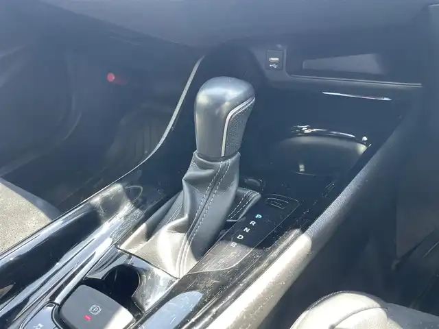 トヨタ Ｃ－ＨＲ S GRスポーツ 大分県 2019(令1)年 5.7万km ブラック/ホワイトパールクリスタルシャイン 2トーン ワンオーナー/トヨタセーフティセンス/純正SDナビ/　(AM/FM/USB/Bluetooth)/全方位カメラ/ハーフレザーシート/シートヒーター/ETC/レーダークルーズコントロール/ステアリングスイッチ/革巻きステアリング/電動パーキングブレーキ/LEDヘッドライト/オートハイビーム/オートライト/純正アルミホイール18インチ/スマートキー/スペアキー/プッシュスタート