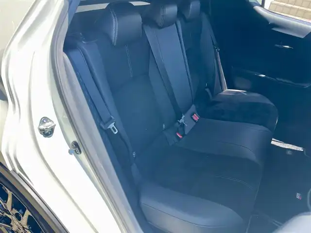 トヨタ Ｃ－ＨＲ S GRスポーツ 大分県 2019(令1)年 5.7万km ブラック/ホワイトパールクリスタルシャイン 2トーン ワンオーナー/トヨタセーフティセンス/純正SDナビ/　(AM/FM/USB/Bluetooth)/全方位カメラ/ハーフレザーシート/シートヒーター/ETC/レーダークルーズコントロール/ステアリングスイッチ/革巻きステアリング/電動パーキングブレーキ/LEDヘッドライト/オートハイビーム/オートライト/純正アルミホイール18インチ/スマートキー/スペアキー/プッシュスタート