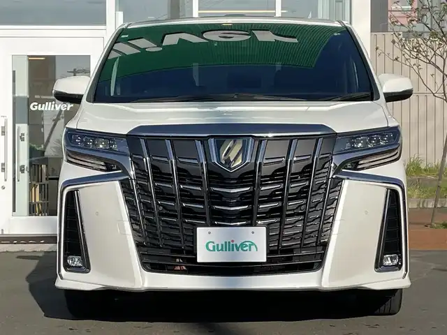 トヨタ アルファードハイブリット S タイプゴールド 道央・札幌 2020(令2)年 4.5万km ホワイトパールクリスタルシャイン ・４WD/・衝突軽減ブレーキ/・サンルーフ/・両側パワースライドドア/・パワーバックドア/・ハーフレザーシート/・純正ナビ/　CD＆DVD＆BT＆TV/・全方位カメラ/・バックカメラ/・フリップダウンモニター/・パーキングアシスト/・コーナーセンサー/・レーンキープアシスト/・レーダークルーズコントール/・オートエアコン/・オートライト/・オートリトラミラー/・JBLプレミアムサウンド/・プッシュスタート/・スマートキー/・ビルトインETC/・MT付きAT/・ブラインドスポットモニター/・オートハイビーム/・純正フロアマット/・ウィンカーミラー/・ドアバイザー/・フォグライト