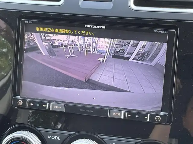 スバル インプレッサ スポーツ 2．0i－S 山梨県 2015(平27)年 9.3万km クリスタルホワイトP (株)IDOMが運営する【じしゃロン甲府店】の自社ローン専用車両になります。/こちらは現金またはオートローンご利用時の価格です。自社ローンご希望の方は別途その旨お申付け下さい/４ＷＤ/Si-Drive/クルーズコントロール/パドルシフト/キーレス２個/ＥＴＣ/社外ナビ・フルセグTV/CD・DVD・BTオーディオ/バックカメラ/保証書・取説書