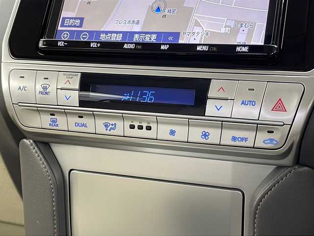 トヨタ ランドクルーザー プラド TX Lパッケージ 新潟県 2022(令4)年 1.9万km アティチュードブラックマイカ ディーラー純正9インチナビ/(NSZT-Y68T)/(CD.DVD.フルセグ.Bluetooth)/バックカメラ/20インチモデリスタホイール/フルエアロ/トヨタセーフティセンス/・プリクラッシュセーフティ/・レーンキープアシスト/・レーダークルーズコントロール/・オートマチックハイビーム/ウッドコンピステアリング/LEDオートライト/尾久rナプ/ベージュレザーシート/前席パワーシート・ベンチレーション/前後ドライブレコーダー/ビルトインETC/プッシュスタート/スマートキー×2/純正フロアマット
