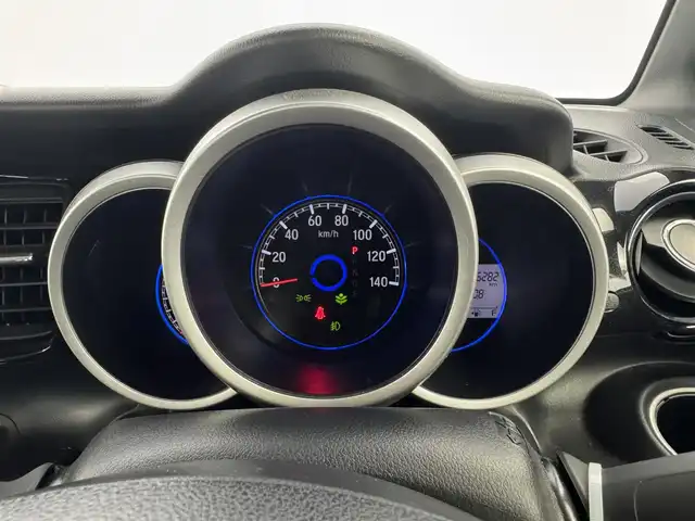 ホンダ Ｎ ＢＯＸ カスタム ターボ SSパッケージ 愛知県 2017(平29)年 4.7万km ブリリアントスポーティブルーメタリック2トーン 特別仕様車/　　・本革巻ステアリングホイール/　　・本革巻セレクトレバー/　　・LEDルームランプ　　/　　・運転席ハイトアジャスター/　　・ナビ装着用スペシャルパッケージ/純正ディーラーオプション7インチメモリナビ/　・CD/DVD/BT/フルセグ/バックカメラ/純正後席フリップダウンモニター/ステアリングリモコン/クルーズコントロール/パドルシフト/ベンチシート/フルフラットシート/チップアップシート/純正フロアマット/純正15インチアルミホイール/取扱説明書/スマートキー/スペアキー