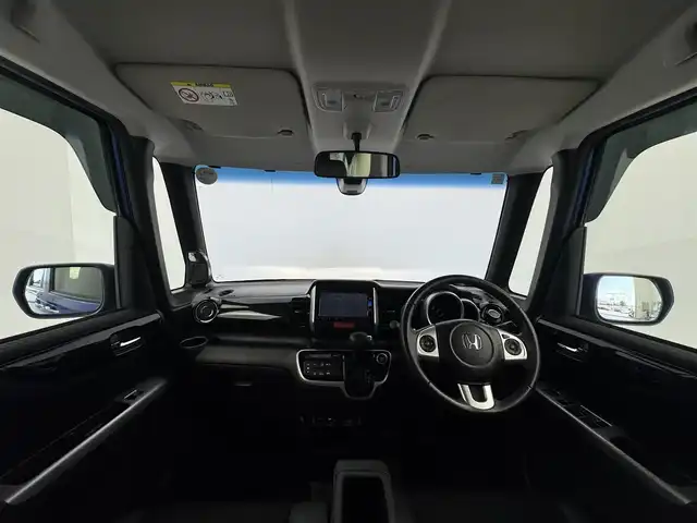 ホンダ Ｎ ＢＯＸ カスタム ターボ SSパッケージ 愛知県 2017(平29)年 4.7万km ブリリアントスポーティブルーメタリック2トーン 特別仕様車/　　・本革巻ステアリングホイール/　　・本革巻セレクトレバー/　　・LEDルームランプ　　/　　・運転席ハイトアジャスター/　　・ナビ装着用スペシャルパッケージ/純正ディーラーオプション7インチメモリナビ/　・CD/DVD/BT/フルセグ/バックカメラ/純正後席フリップダウンモニター/ステアリングリモコン/クルーズコントロール/パドルシフト/ベンチシート/フルフラットシート/チップアップシート/純正フロアマット/純正15インチアルミホイール/取扱説明書/スマートキー/スペアキー