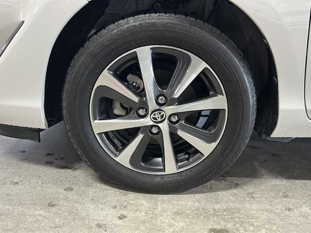 トヨタ アクア G 静岡県 2019(平31)年 1.5万km スーパーホワイトⅡ 【安全装備】/プリクラッシュセーフティ/（レーザーレーダー・単眼カメラ方式）/（自車車速約30km/hから80km/h間：ブレーキアシスト機能発動）/（自車車速約10km/hから80km/h間踏力無時：約30km/h減速）/レーンディパーチャーアラート/（作動車速50km/h以上時）/オートマチックハイビーム/（作動車速30km/h以上時）/先行車発進お知らせ機能/【主要装備】/純正ナビ　/クルーズコントロール　/ＬＥＤヘッドライト　　/クリアランスソナー　/バックカメラ　/スマートキー　/スペアキー有り　/プッシュスタート　/社外フロアマット　/純正１５インチアルミ