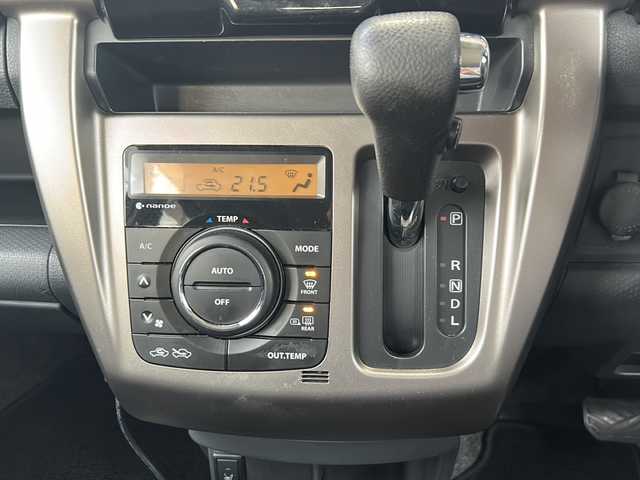 スズキ ハスラー Jスタイル Ⅱ 静岡県 2017(平29)年 5.3万km ブルーイッシュブラックパール3 社外ナビ(KENWOOD)/・フルセグTV/・FM/AM/・CD/DVD/・Bluetooth/・SD/・USB/主要装備/・バックカメラ/・ハーフレザーシート/・運転席＋助手席シートヒーター/・デュアルカメラブレーキサポート/・ＨＩＤヘッドライト/・オートライト/・アイドリングストップ/・プッシュスタート/・レーンキープアシスト/・横滑り防止装置