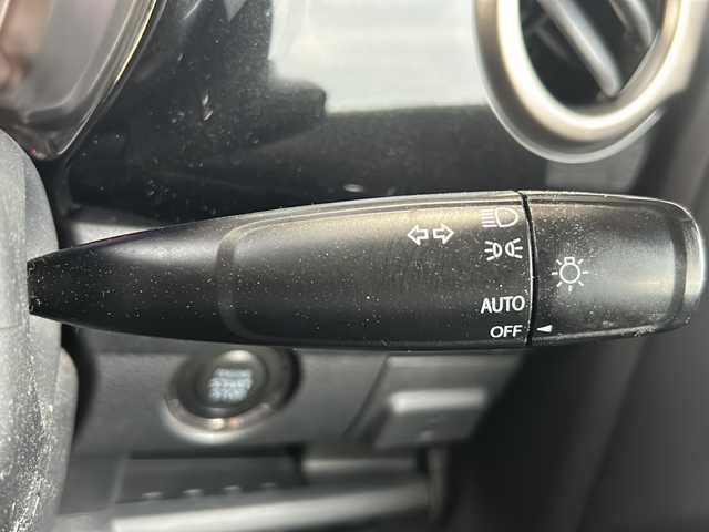 スズキ ハスラー Jスタイル Ⅱ 静岡県 2017(平29)年 5.3万km ブルーイッシュブラックパール3 社外ナビ(KENWOOD)/・フルセグTV/・FM/AM/・CD/DVD/・Bluetooth/・SD/・USB/主要装備/・バックカメラ/・ハーフレザーシート/・運転席＋助手席シートヒーター/・デュアルカメラブレーキサポート/・ＨＩＤヘッドライト/・オートライト/・アイドリングストップ/・プッシュスタート/・レーンキープアシスト/・横滑り防止装置