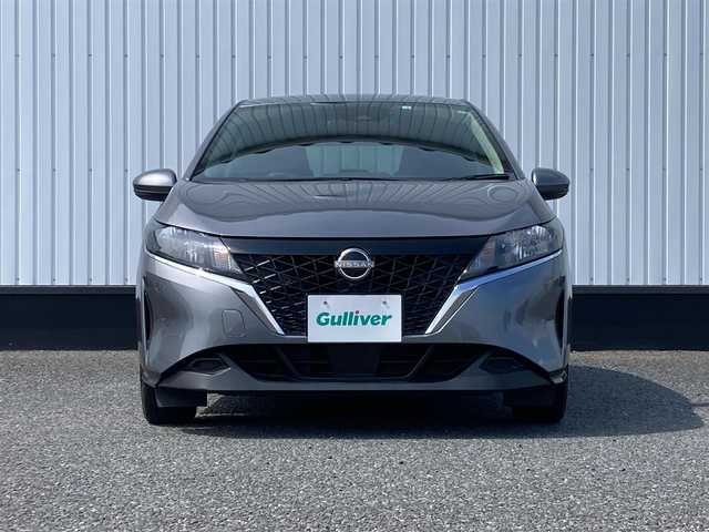 日産 ノート X エアリーグレーED 千葉県 2022(令4)年 1.2万km ダークメタルグレー 純正9インチメモリナビ/(CD/DVD/BT/フルセグTV)/衝突被害軽減システム/車線逸脱警報/横滑り防止装置/ETC/ドライブレコーダー/オートライト/ウィンカーミラー/電動格納ミラー/プッシュスタート/スマートキー/フロアマット/ドアバイザー/取扱説明書