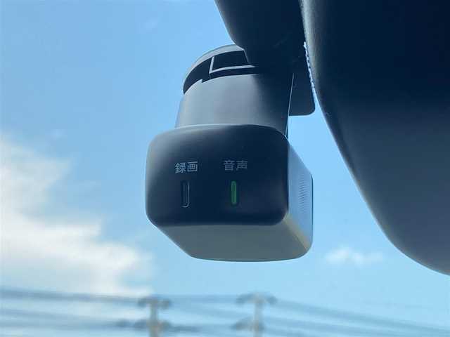 日産 ノート X 愛媛県 2022(令4)年 1.2万km ダークメタルグレー 純正9インチメモリナビ/(CD/DVD/BT/フルセグTV)/衝突被害軽減システム/車線逸脱警報/横滑り防止装置/ETC/ドライブレコーダー/オートライト/ウィンカーミラー/電動格納ミラー/プッシュスタート/スマートキー/フロアマット/ドアバイザー/取扱説明書