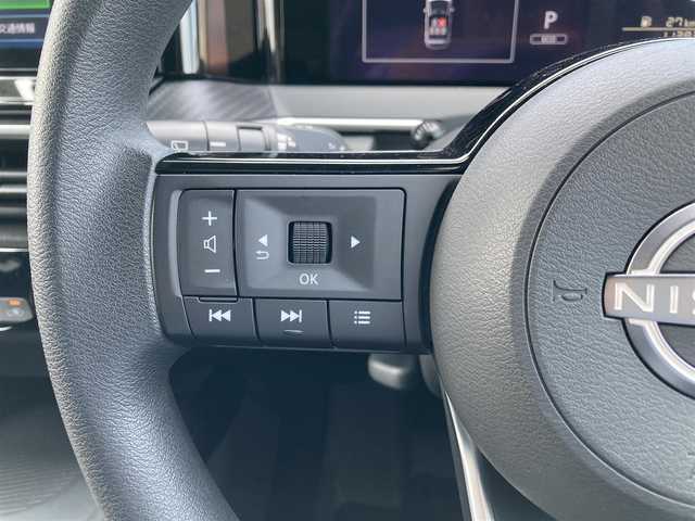 日産 ノート X 愛媛県 2022(令4)年 1.2万km ダークメタルグレー 純正9インチメモリナビ/(CD/DVD/BT/フルセグTV)/衝突被害軽減システム/車線逸脱警報/横滑り防止装置/ETC/ドライブレコーダー/オートライト/ウィンカーミラー/電動格納ミラー/プッシュスタート/スマートキー/フロアマット/ドアバイザー/取扱説明書