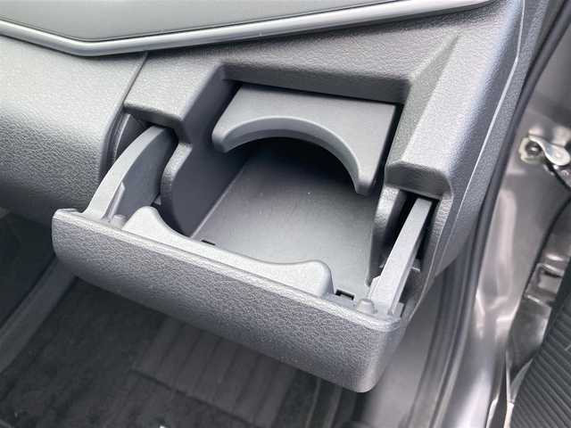 日産 ノート X 愛媛県 2022(令4)年 1.2万km ダークメタルグレー 純正9インチメモリナビ/(CD/DVD/BT/フルセグTV)/衝突被害軽減システム/車線逸脱警報/横滑り防止装置/ETC/ドライブレコーダー/オートライト/ウィンカーミラー/電動格納ミラー/プッシュスタート/スマートキー/フロアマット/ドアバイザー/取扱説明書