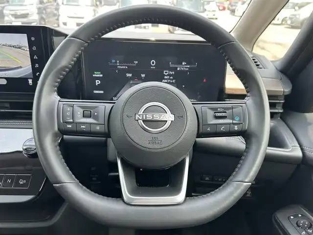 日産 セレナ 兵庫県 2023(令5)年 4万km プリズムホワイト 純正ナビ/BTオーディオ/フルセグTV/全方位カメラ/前後ドライブレコーダー/オートパーキングブレーキ/プロパイロットパーキング/クルーズコントロール（追従走行アリ）/前後コーナーセンサー/ワイヤレス充電/オートホールド/デジタルインナーミラー/両側パワースライドドア/ETC2.0
