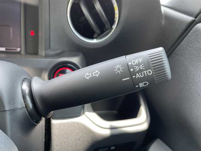 ホンダ Ｎ ＢＯＸ カスタム 石川県 2024(令6)年 0.1万km メテオロイドグレーメタリック 純正9型ナビ/フルセグTV/バックカメラ/LEDヘッドライト/ビルトインETC/ドライブレコーダー/シートヒーター/パワースライドドア/ホンダセンシング/レーダークルーズ/純正アルミホイール/レーンキープ/スマートキー/プッシュスタート/保証書