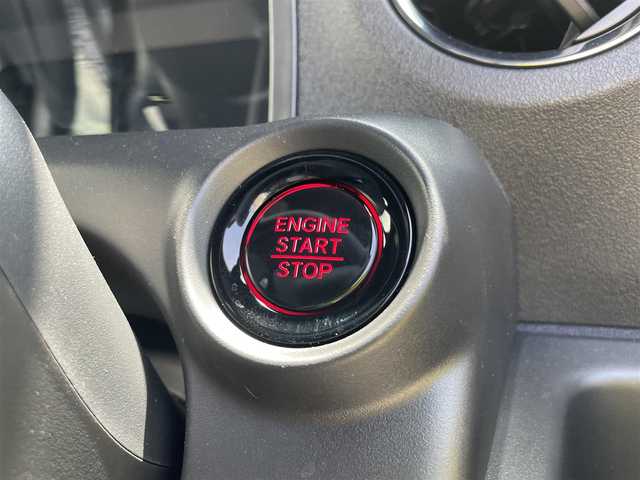 ホンダ Ｎ ＢＯＸ カスタム 石川県 2024(令6)年 0.1万km メテオロイドグレーメタリック 純正9型ナビ/フルセグTV/バックカメラ/LEDヘッドライト/ビルトインETC/ドライブレコーダー/シートヒーター/パワースライドドア/ホンダセンシング/レーダークルーズ/純正アルミホイール/レーンキープ/スマートキー/プッシュスタート/保証書